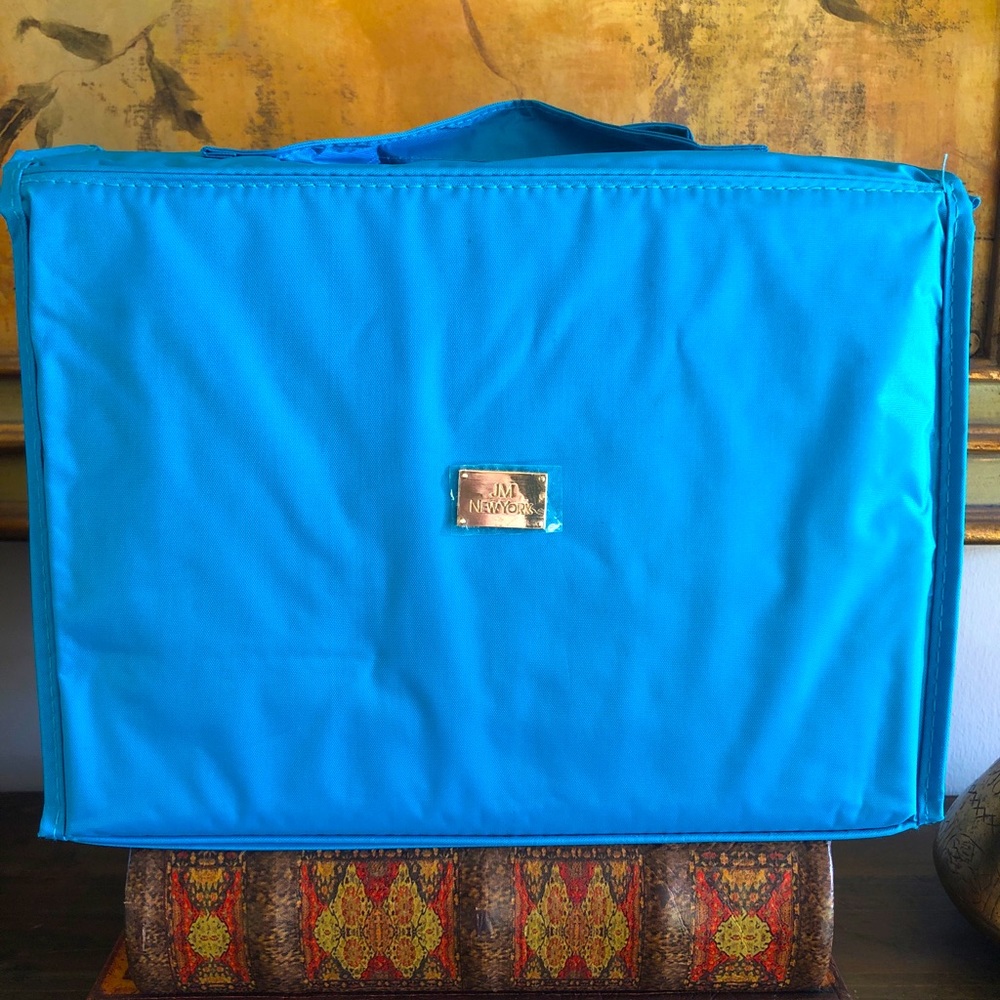 Large Capacity JM New York Hanging Toiletry Bag